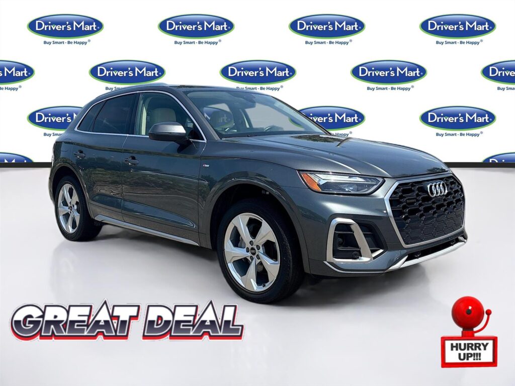 2022 Audi Q5 S line Premium Plus