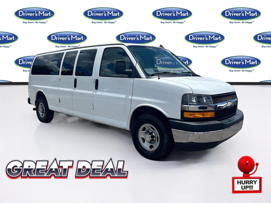 2018 Chevrolet Express Passenger LT