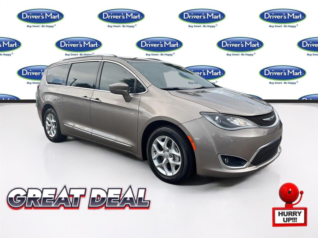 2017 Chrysler Pacifica Touring-L Plus