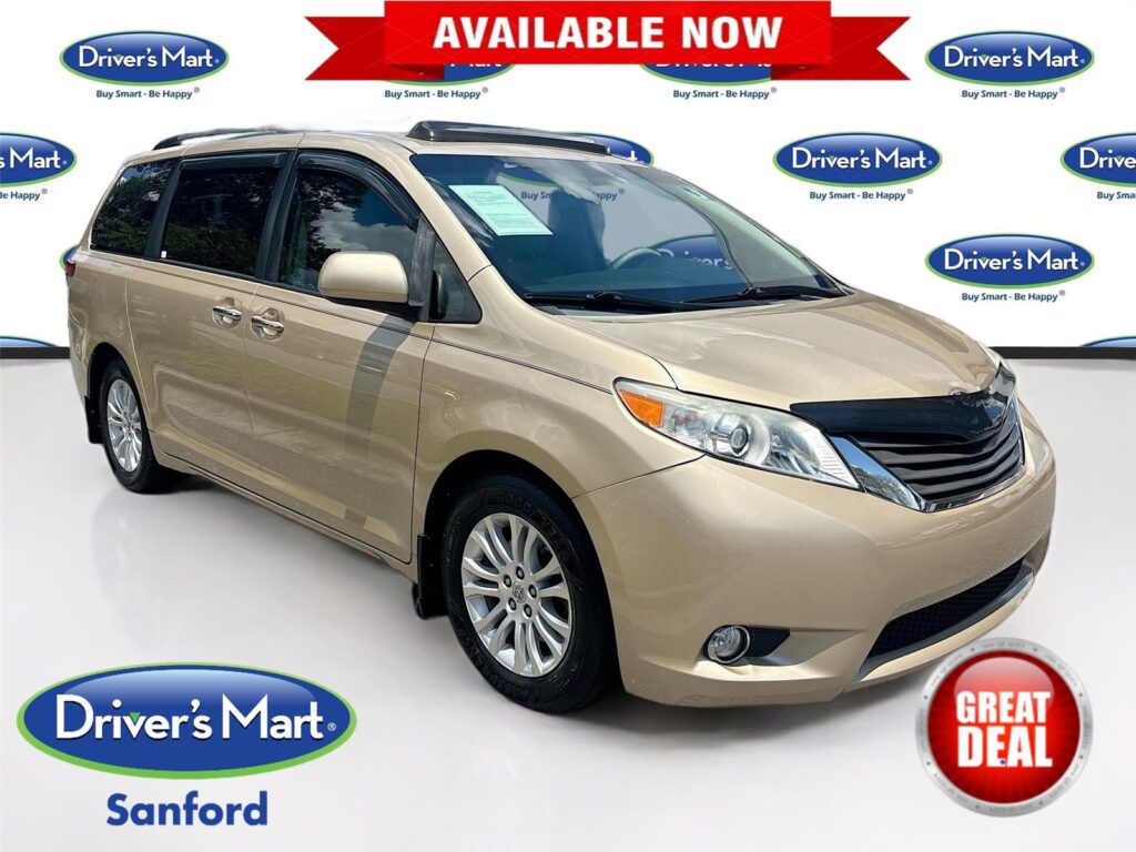 2011 Toyota Sienna XLE photo 2